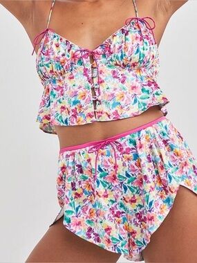 For Love & Lemons Women’s Watercolor Floral Satin Shorts- Loungewear